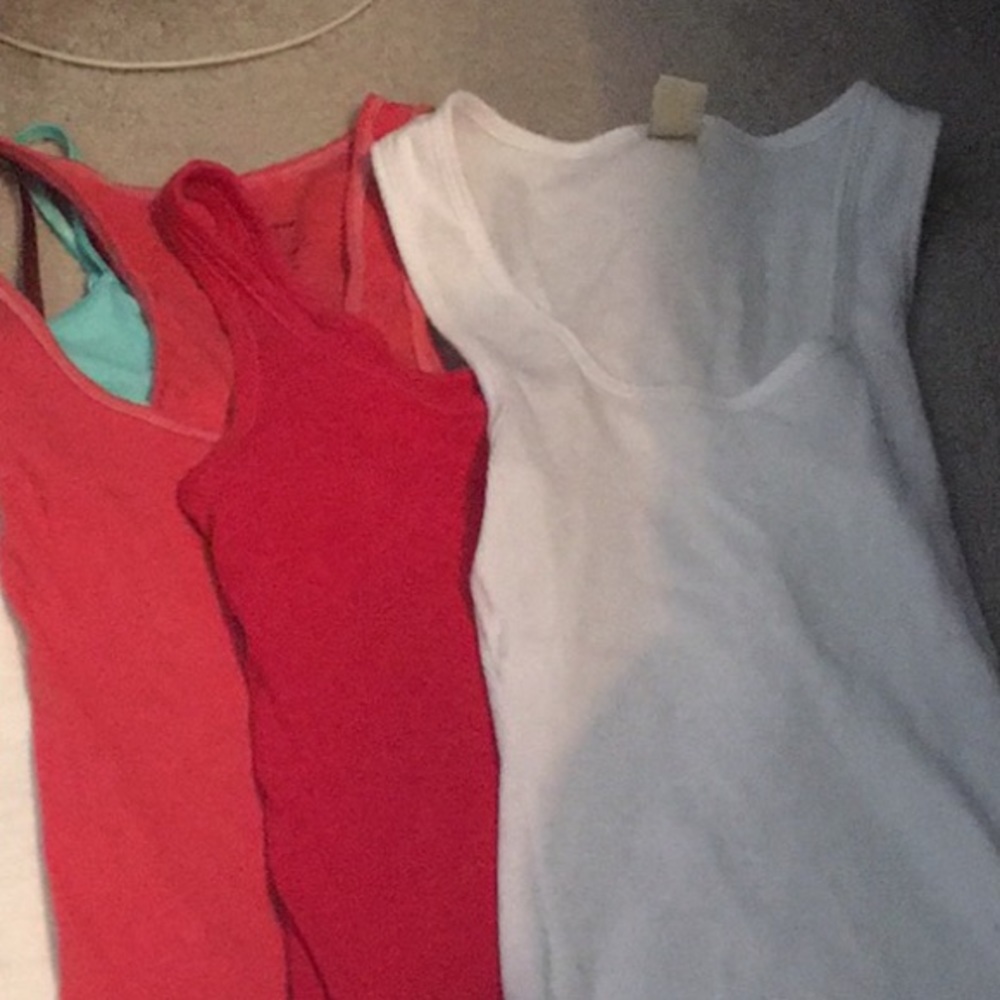 3 barely worn camis